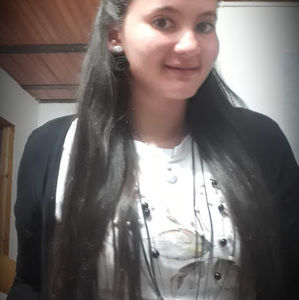 Meet your Posher, Daniela